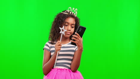 Phone,-girl-and-princess-with-green-screen