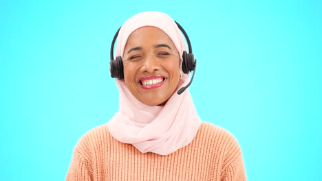 Call-center,-woman-face-and-isolated-on-blue