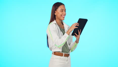 Online-communication,-woman-with-tablet