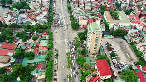Zipping-through-the-city-of-Hanoi