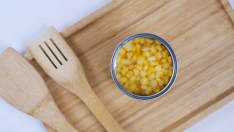 Canned-sweet-corn-close-up