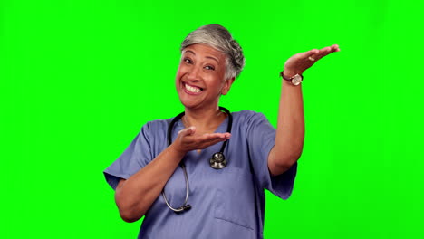 Pantalla-Verde,-Mujer-Feliz-Y-Médico-Senior