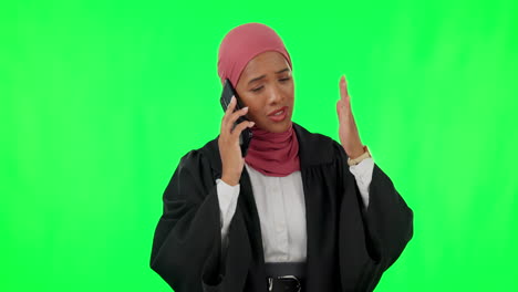 Angry-lawyer-woman,-phone-call
