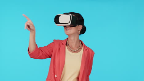 Frau,-VR-Und-Drücken-Sie-Mit-Metaverse-Auf-Den-Bildschirm