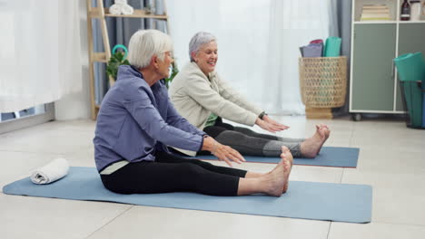 Body,-stretching-and-senior-women-fitness