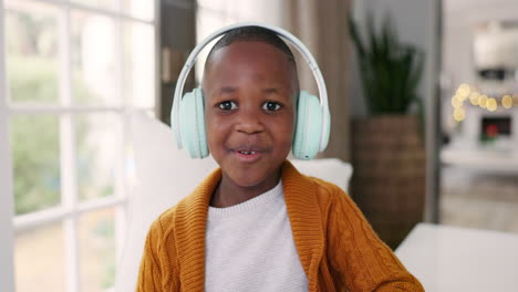Face,-wave-and-child-with-headphones-for-video