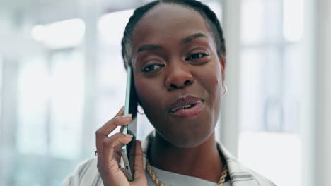Happy-black-woman,-phone-call
