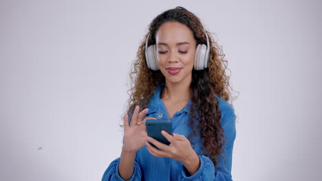 Woman,-headphones-and-dance-with-smartphone