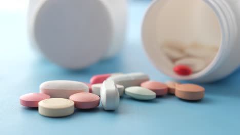 Selective-focus-close-up-of-many-ful-pills-and-capsules