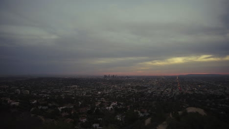 Day-to-Night-Timelapse-of-Los-Angeles,-California-in